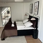 شقة Cozy 2 Bedroom In Peaceful Neighbourhood