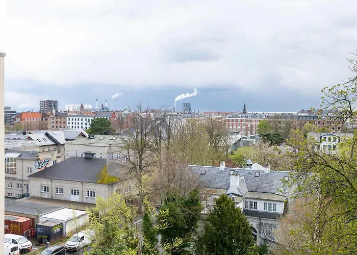 Apartment Cozy 2 Bedroom In Peaceful Neighbourhood *