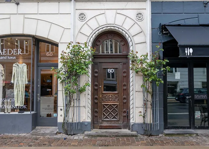 Cozy 2 Bedroom In Peaceful Neighbourhood Apartment