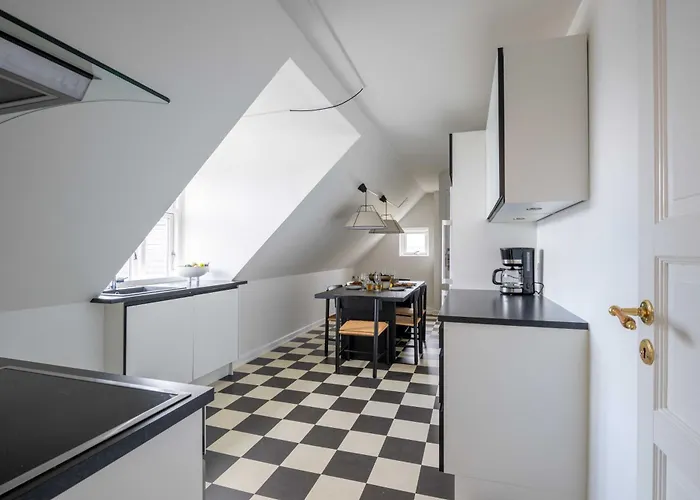 Cozy 2 Bedroom In Peaceful Neighbourhood