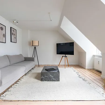 Cozy 2 Bedroom In Peaceful Neighbourhood Copenhagen