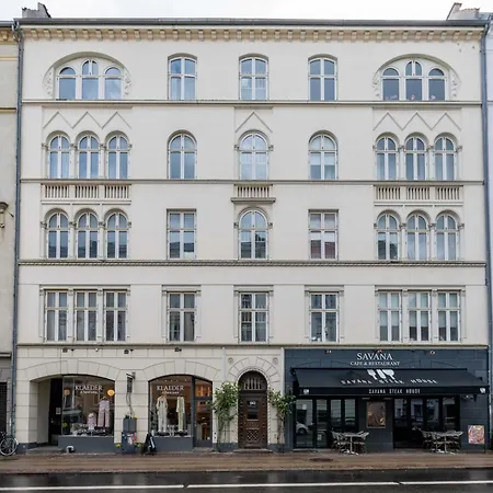 Cozy 2 Bedroom In Peaceful Neighbourhood Lägenhet *