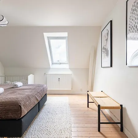 Cozy 2 Bedroom In Peaceful Neighbourhood Köpenhamn