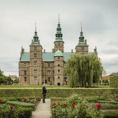 Lägenhet Cozy 2 Bedroom In Peaceful Neighbourhood *