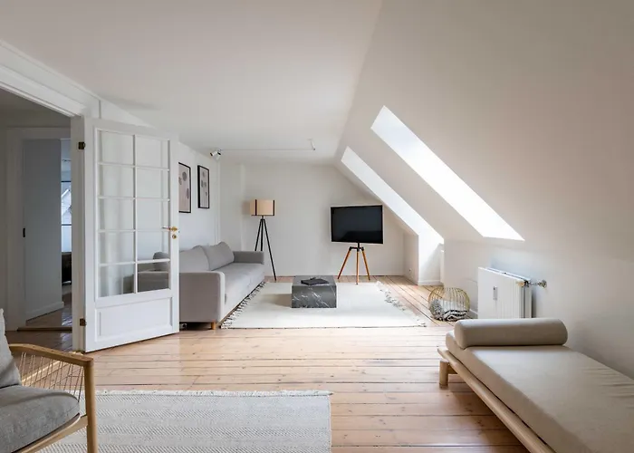 Cozy 2 Bedroom In Peaceful Neighbourhood Lejlighed