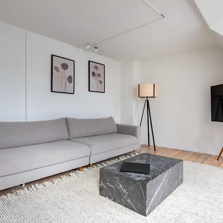 Cozy 2 Bedroom In Peaceful Neighbourhood Apartamento
