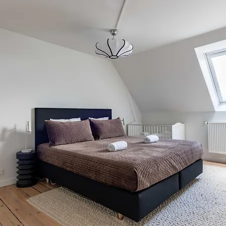 Apartamento Cozy 2 Bedroom In Peaceful Neighbourhood *